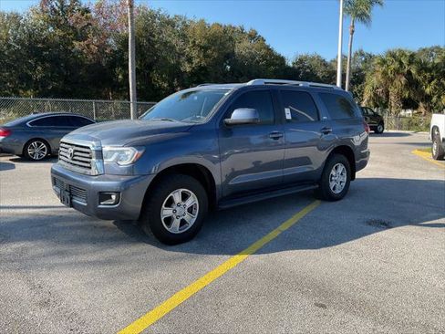 Used 2018 Toyota Sequoia SR5 image 6
