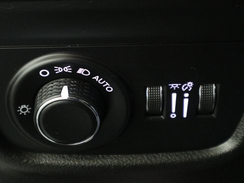 Used 2024 Jeep Grand Cherokee L Laredo AWD/4WD image 35