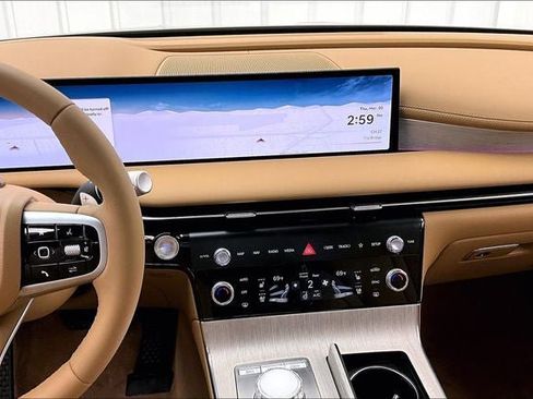 Used 2025 Genesis G80 2.5T Advanced image 7