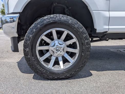 Used 2022 Ford F250 XLT w/ XLT Premium Package AWD/4WD image 23