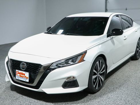 Used 2021 Nissan Altima 2.5 SR FWD image 29