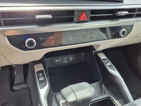 New 2025 Kia Sorento S image 23