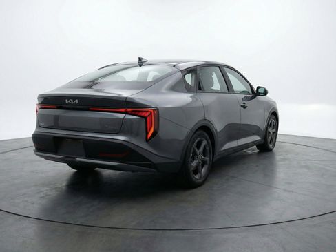 Used 2025 Kia K4 FWD image 9