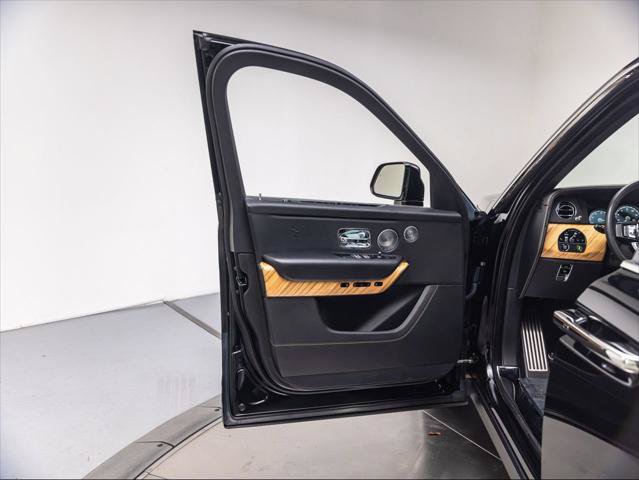Used 2019 Rolls-Royce Cullinan AWD/4WD image 24