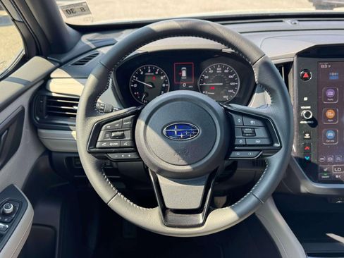 Certified 2025 Subaru Forester Premium AWD/4WD image 31