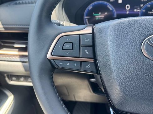 Used 2025 Toyota Grand Highlander AWD Hybrid image 21