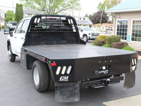 Used 2024 GMC Sierra 3500 Pro w/ Convenience Package AWD/4WD image 4