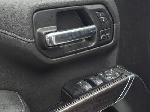 Used 2019 Chevrolet Silverado 1500 LTZ image 27