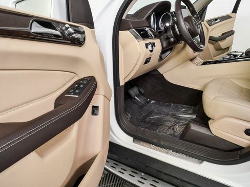 Used 2017 Mercedes-Benz GLS 450 4MATIC image 7