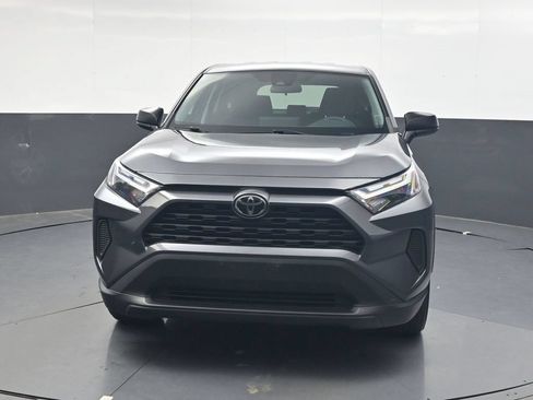 Used 2023 Toyota RAV4 LE AWD/4WD image 12