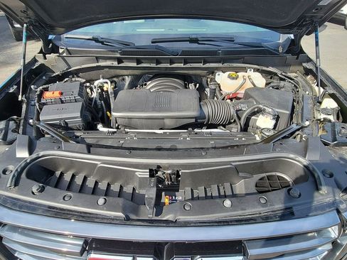 Used 2023 GMC Yukon XL AT4 image 31