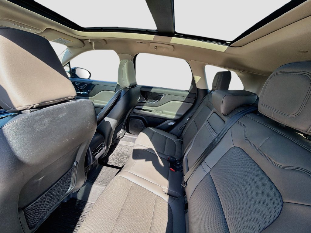 Used 2023 Lincoln Corsair AWD w/ Equipment Group 101A image 27