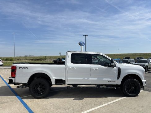 New 2026 Ford F250 Lariat w/ Black Appearance Package image 6