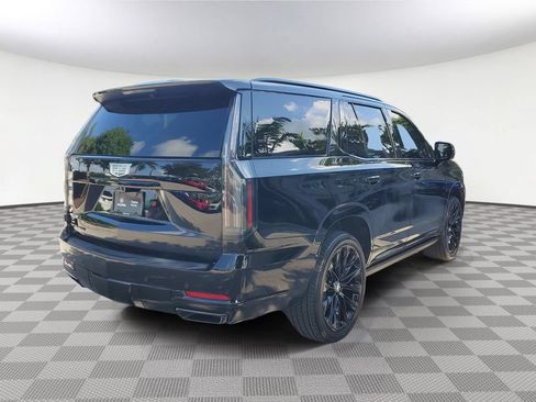 Used 2025 Cadillac Escalade Sport Platinum AWD/4WD image 4