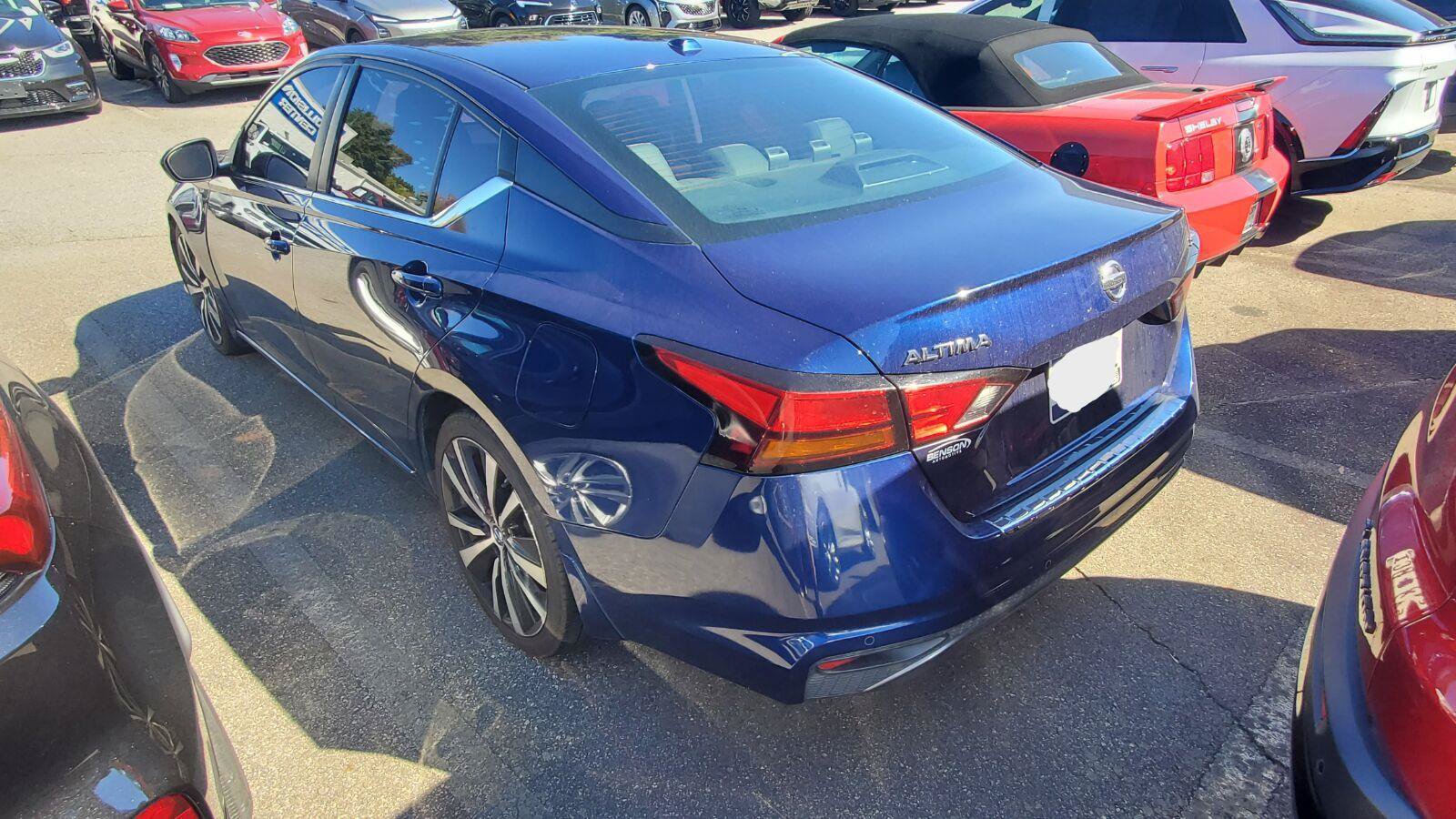 Used 2021 Nissan Altima 2.5 SR FWD image 8