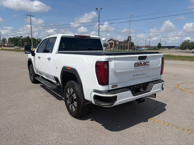 Used 2025 GMC Sierra 2500 Denali w/ Denali Reserve Package AWD/4WD image 4