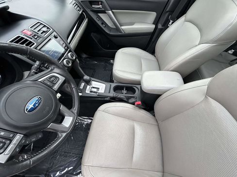 Used 2017 Subaru Forester 2.5i Limited image 10