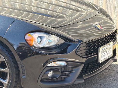 Used 2017 FIAT 124 Spider Abarth RWD image 5