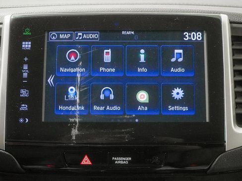 Used 2016 Honda Pilot Touring image 29