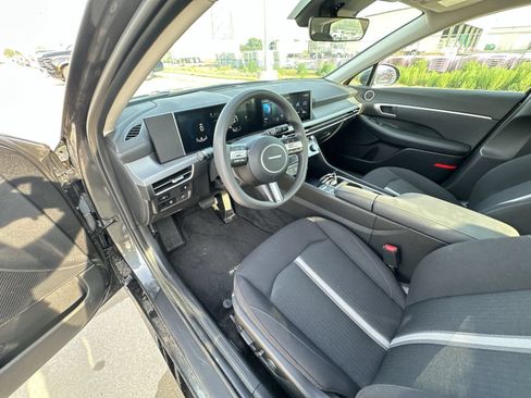 Used 2025 Hyundai Sonata SEL AWD/4WD image 10
