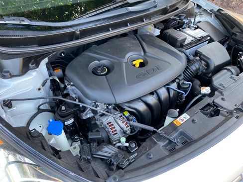 Used 2014 Hyundai Elantra GT FWD image 50