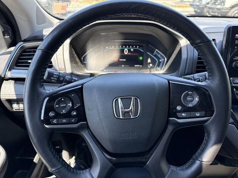 Used 2024 Honda Odyssey Elite image 15
