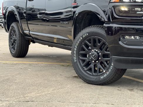 New 2026 RAM 2500 Limited AWD/4WD image 14