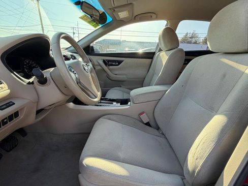 Used 2013 Nissan Altima 2.5 SV FWD image 9