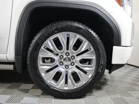 Used 2020 GMC Sierra 1500 Denali w/ Denali Ultimate Package image 12