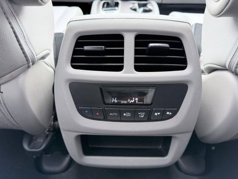 Used 2017 Honda Pilot EX-L image 34