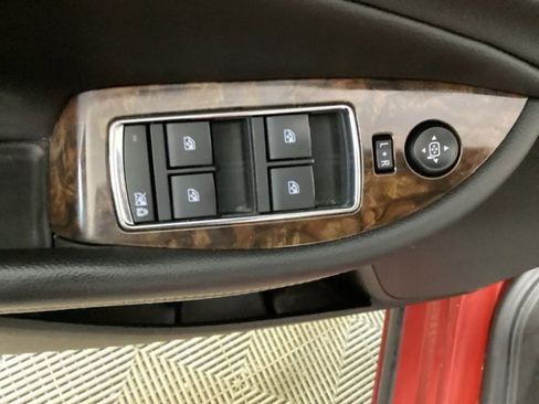 Used 2015 Chevrolet Impala LT w/ Convenience Package image 16