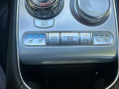 Used 2023 Genesis G90 3.5T AWD/4WD image 19