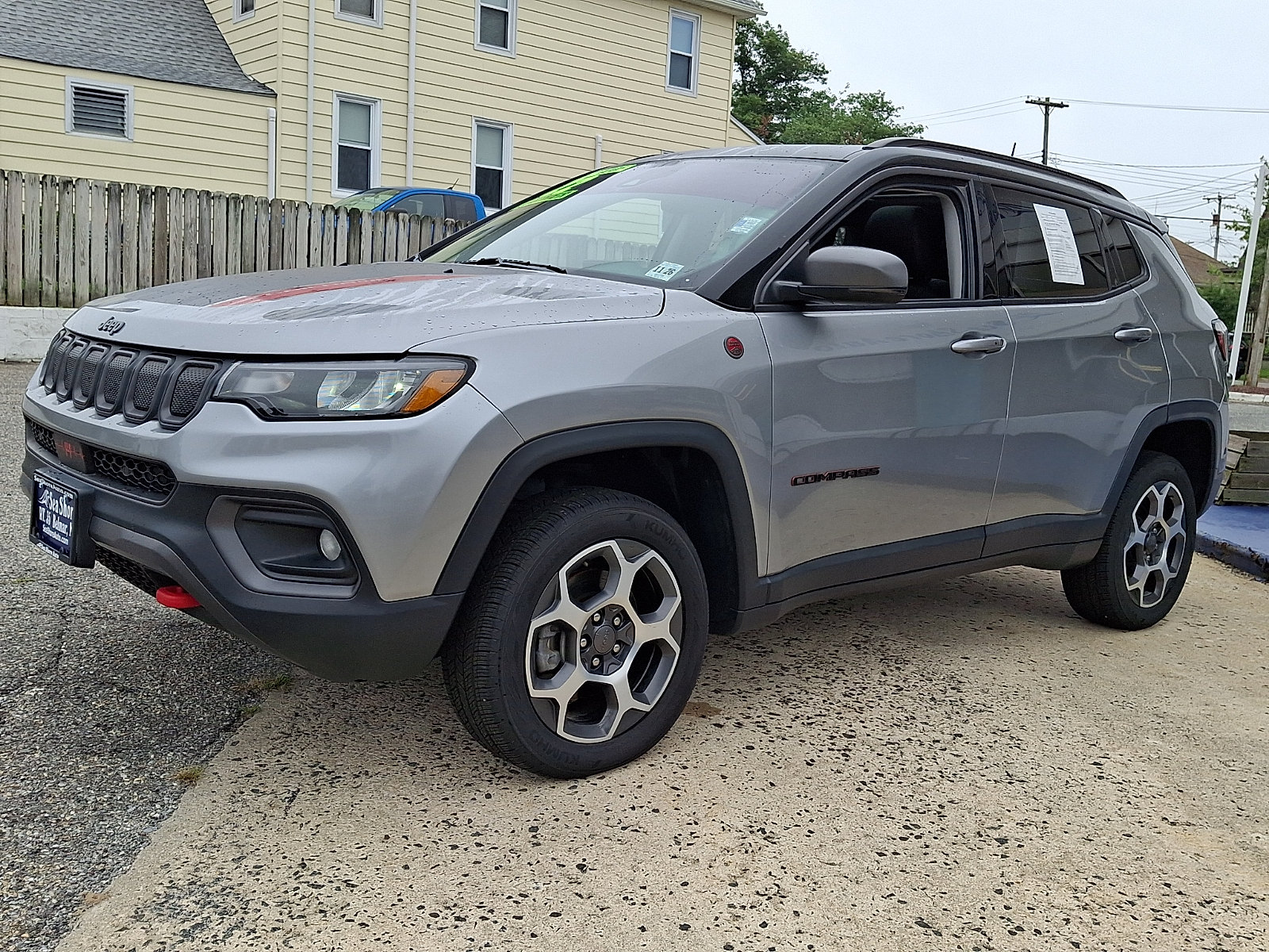 Used 2022 Jeep Compass Trailhawk w/ Sun and Sound Group AWD/4WD image 3
