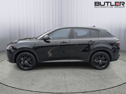 Used 2024 Dodge Hornet R/T Plus w/ Tech Pack Plus w/o Parking image 3