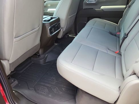 New 2026 GMC Sierra 1500 SLT image 24