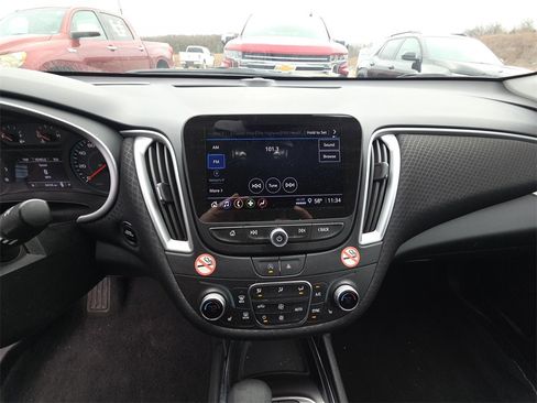 Used 2024 Chevrolet Malibu LT image 10
