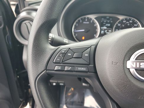 Used 2024 Nissan Kicks S image 25