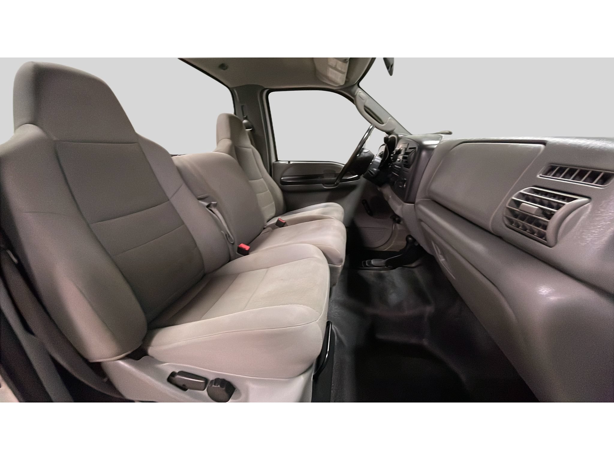 Used 2006 Ford F250 4x4 Regular Cab Super Duty image 14