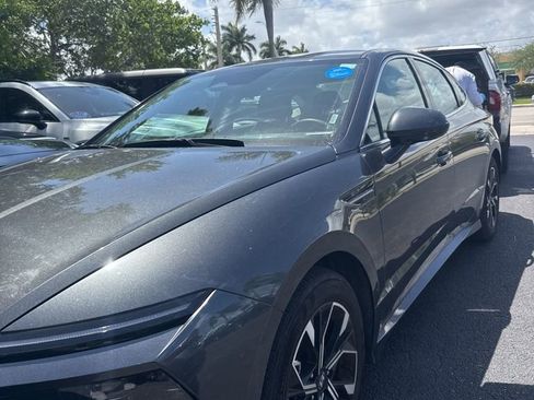 Used 2025 Hyundai Sonata SEL image 1