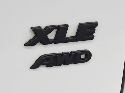 Certified 2025 Toyota RAV4 XLE w/ Convenience Package AWD/4WD image 9