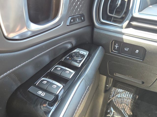 Certified 2026 Kia Sorento SX Prestige AWD/4WD image 20