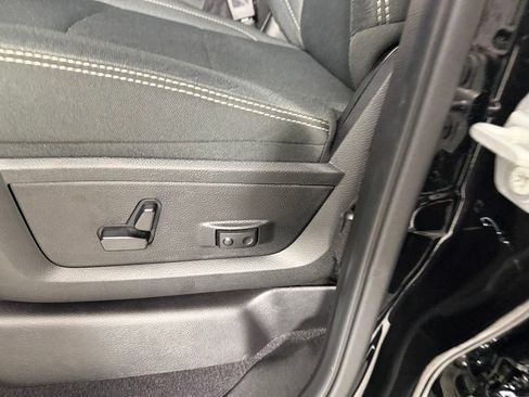 Certified 2026 RAM 2500 Big Horn AWD/4WD image 25