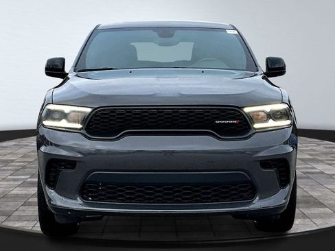 Used 2024 Dodge Durango GT image 3