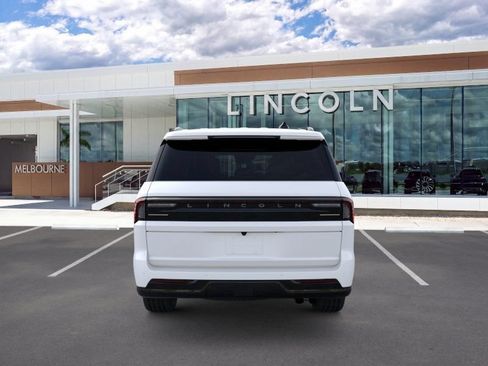 New 2026 Lincoln Navigator L Reserve w/ Jet Appearance Package AWD/4WD image 5