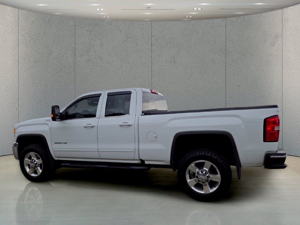 Used 2018 GMC Sierra 2500 SLE w/ HD SLE Preferred Plus Package AWD/4WD image 8