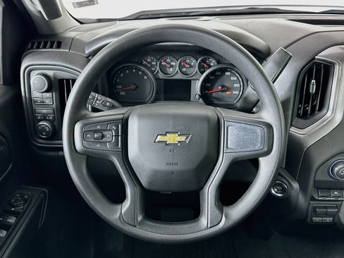 Used 2025 Chevrolet Silverado 1500 Custom AWD/4WD image 17