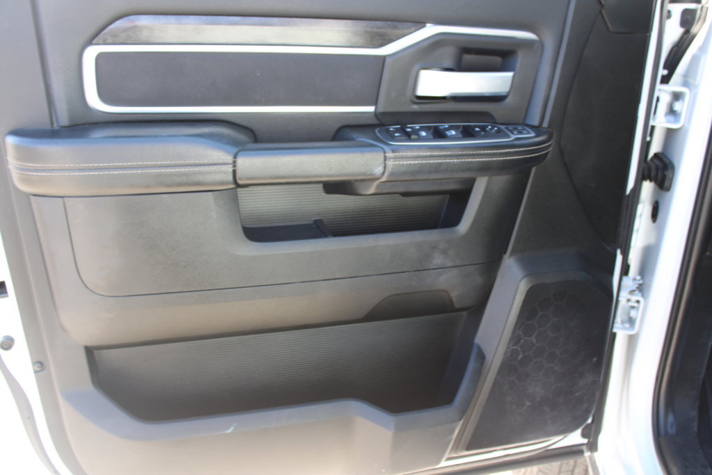 Used 2024 RAM 3500 Big Horn AWD/4WD image 31