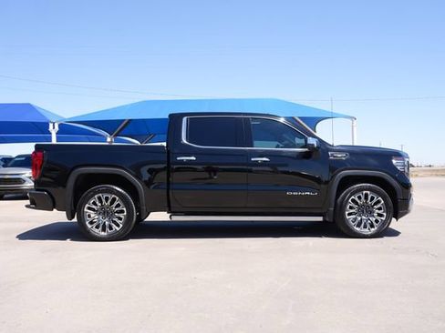 Used 2023 GMC Sierra 1500 Denali Ultimate AWD/4WD image 2