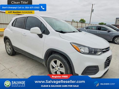 Used 2020 Chevrolet Trax LS w/ Tint and Cruise Package FWD image 5