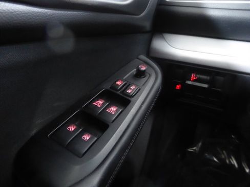 Used 2017 Subaru Outback 2.5i Premium image 17